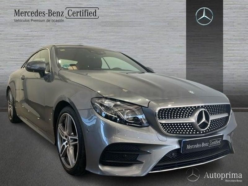 Usado Mercedes E220 194 CV (142 kW) 2018 Gris / plata Coupe