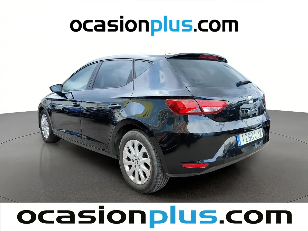 Usado Seat Leon Style 150 CV (110 kW) 2016 Negro Utilitario
