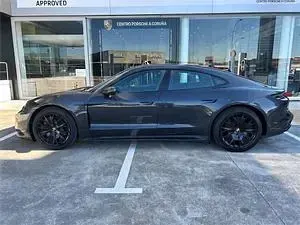 Usado Porsche Taycan GTS 439 kW (598 CV) 2023 Gris metalizado Berlina