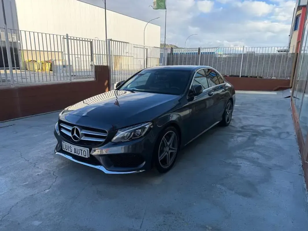 Usado Mercedes C220 170 CV (125 kW) 2017 Gris Berlina