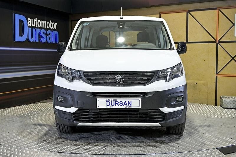 Usado Peugeot Rifter Active 100 CV (73 kW) 2022 Blanco Monovolumen