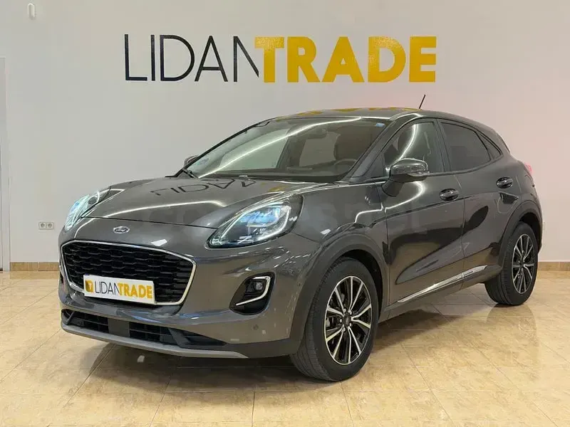 Usado Ford Puma Titanium 125 CV (91 kW) 2023 Gris / plata SUV