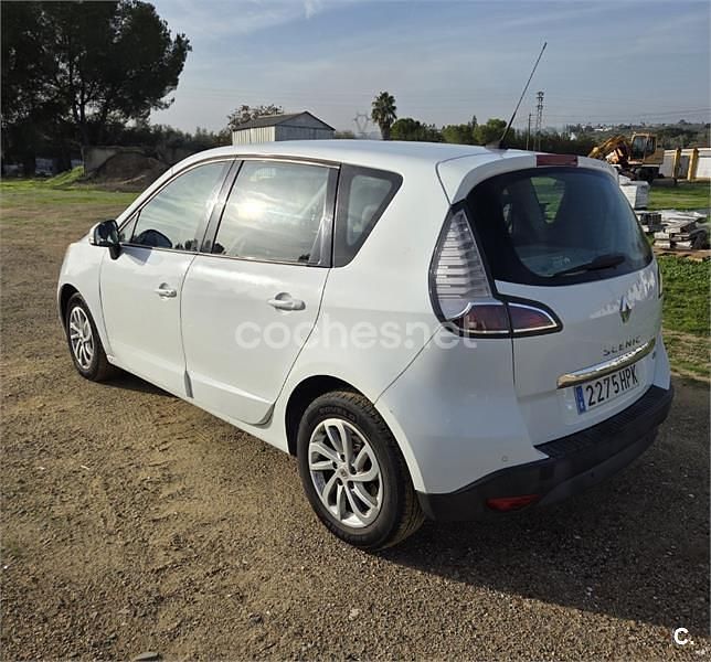 Usado Renault Scénic III Dynamique 130 CV (95 kW) 2013 Blanco Monovolumen