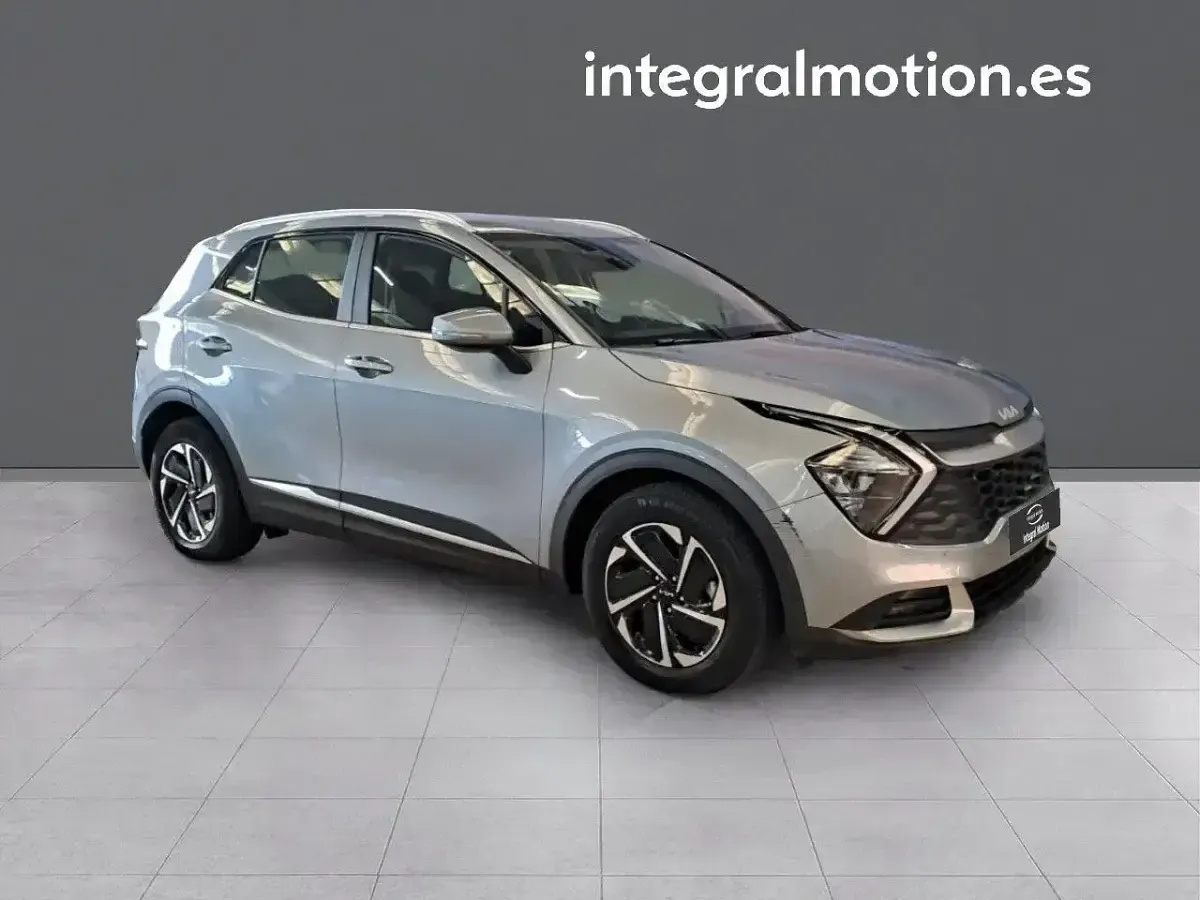 Usado Kia Sportage 136 CV (100 kW) 2024 Gris SUV