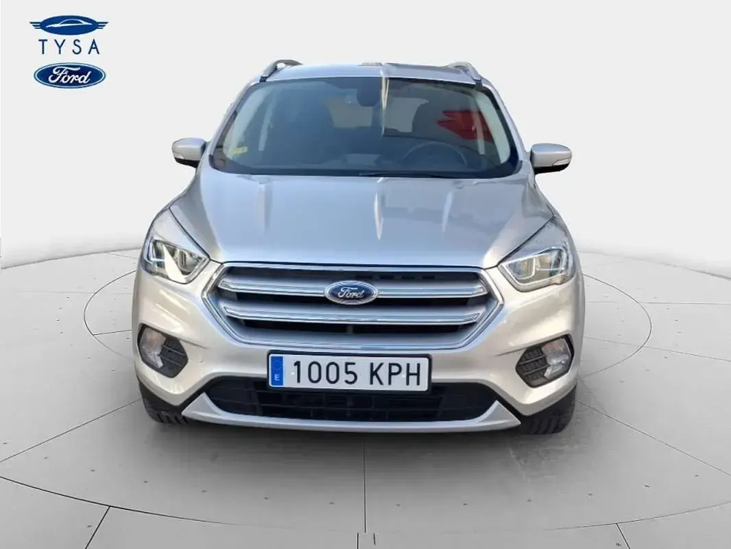 Usado Ford Kuga Trend+ 120 CV (88 kW) 2018 Gris SUV