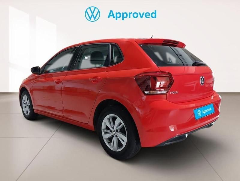 Usado VW Polo Advance 95 CV (69 kW) 2020 Rojo flash Berlina
