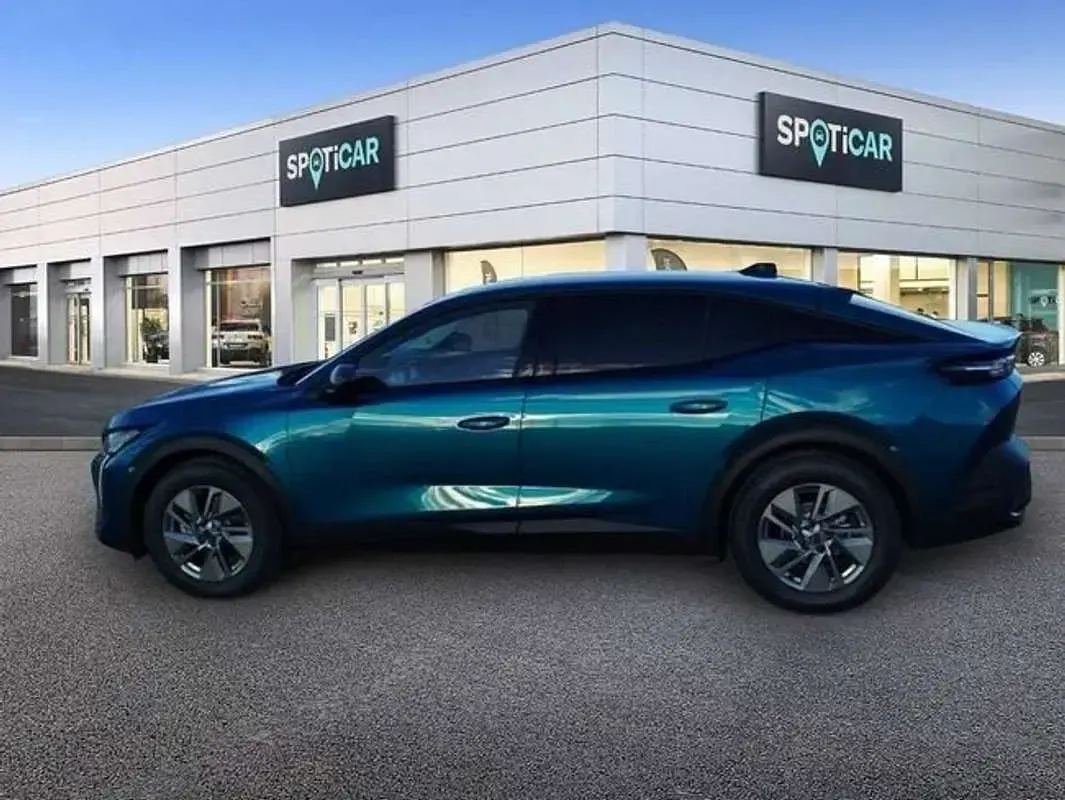 Usado Peugeot 408 Allure 145 CV (106 kW) 2025 Azul SUV