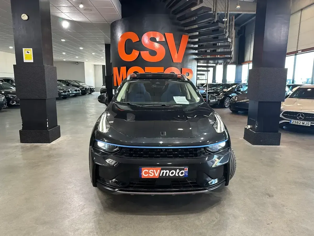 Usado Lynk & Co 01 261 CV (191 kW) 2022 Negro SUV