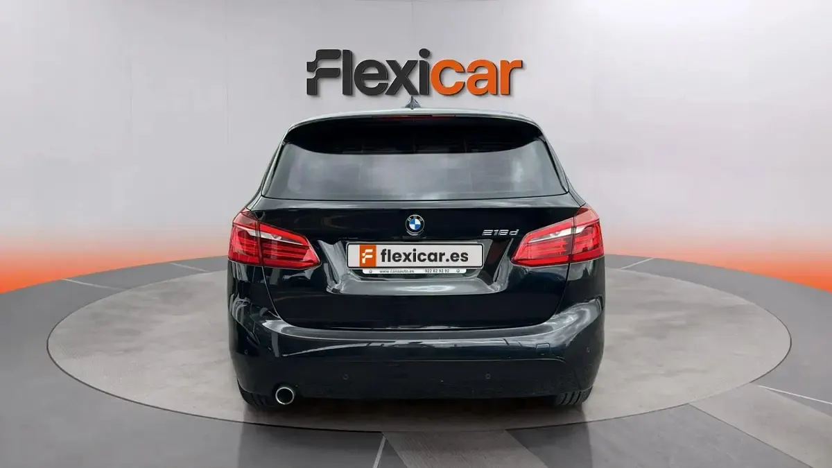 Usado BMW 216 Active Tourer 116 CV (85 kW) 2018 Negro Monovolumen