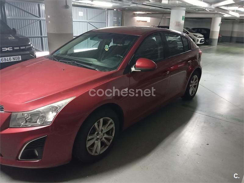 Usado Chevrolet Cruze LT 124 CV (91 kW) 2013 Rojo Berlina