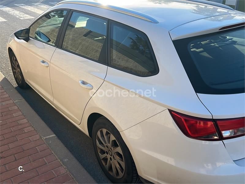 Usado Seat Leon 4Drive 105 CV (77 kW) 2015 Blanco Familiar