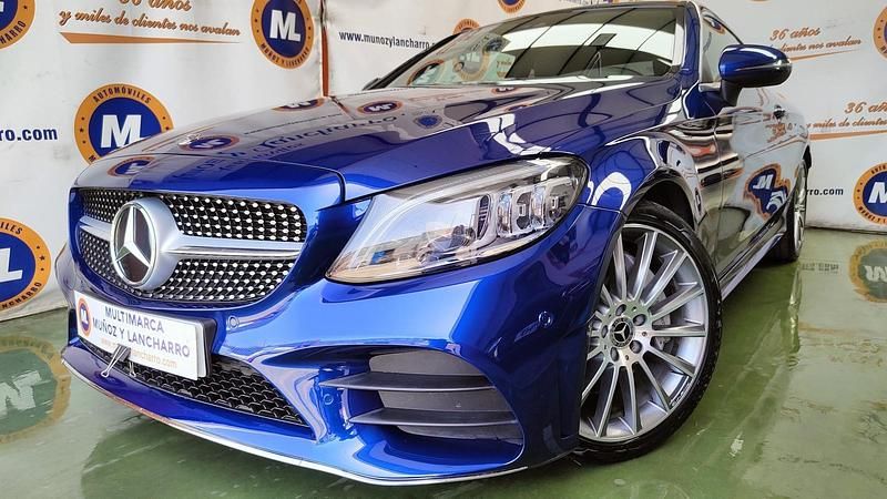 Usado Mercedes C300 245 CV (180 kW) 2019 Azul Coupe