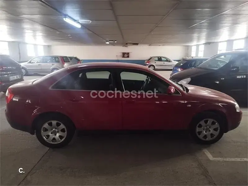 Usado Audi A4 163 CV (119 kW) 2003 Rojo Berlina