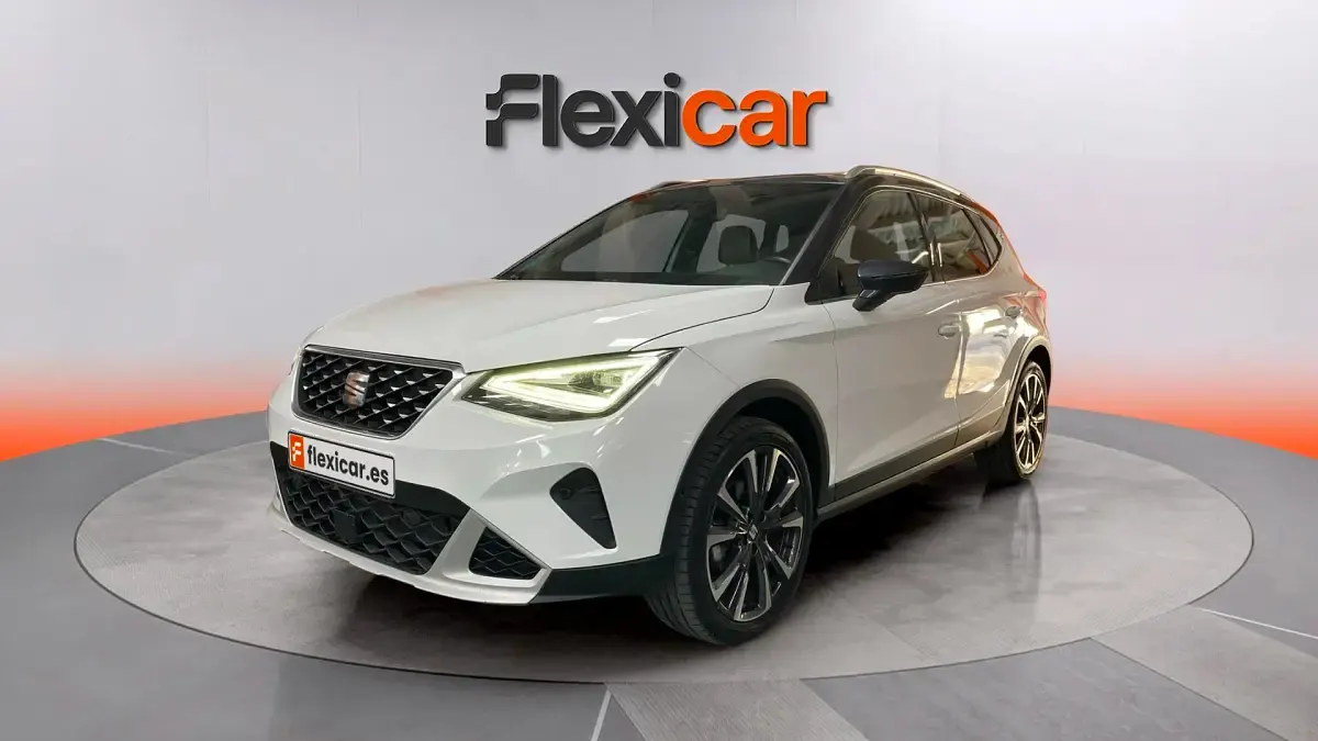 Usado Seat Arona 150 CV (110 kW) 2024 Blanco SUV