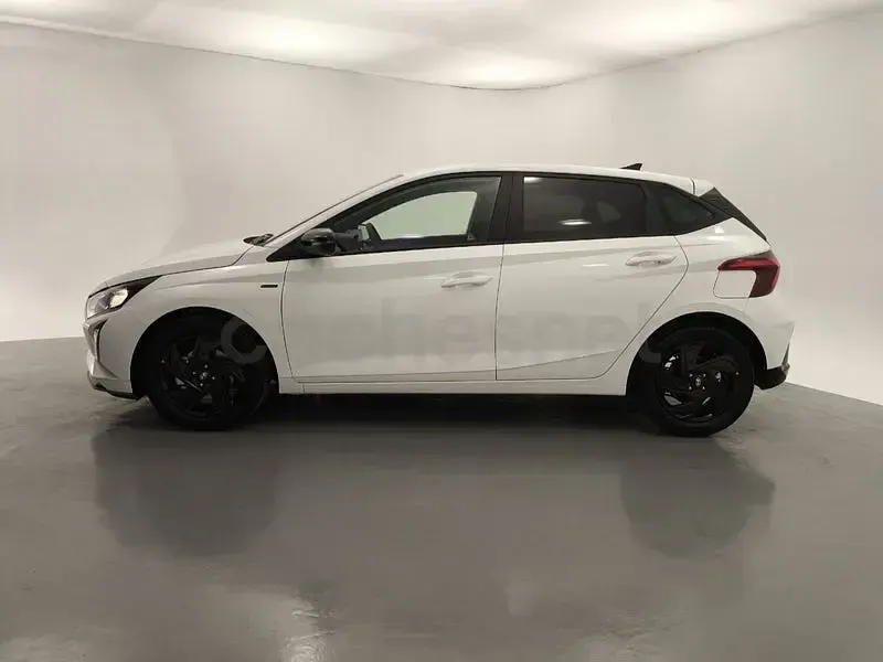 Nuevo Hyundai i20 Blackline 90 CV (66 kW) 2026 Blanco Utilitario