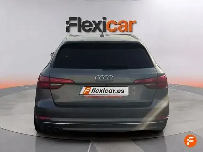 Usado Audi A4 190 CV (139 kW) 2017 Gris Familiar