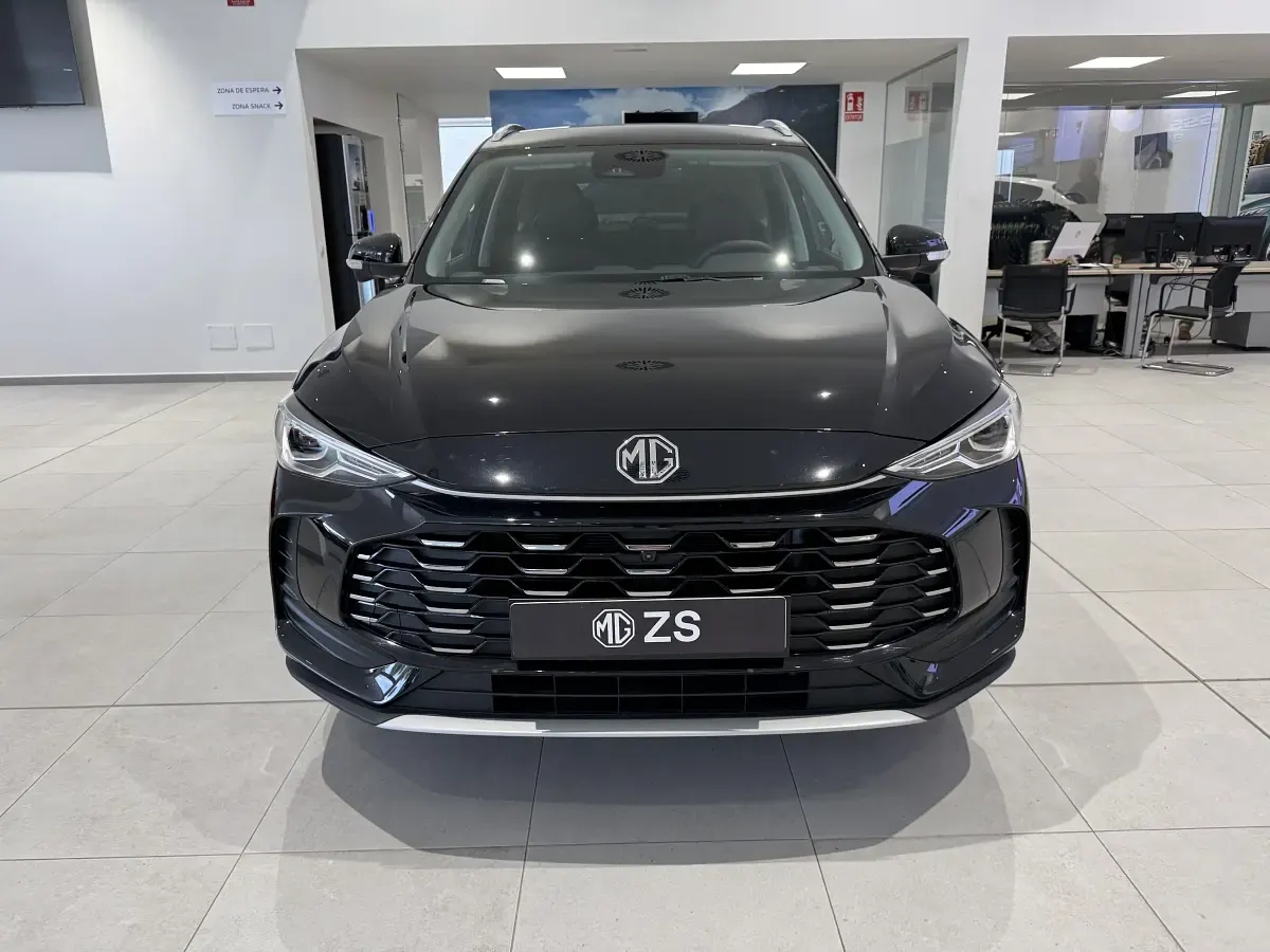 Nuevo MG ZS Comfort 116 CV (85 kW) 2025 Negro SUV