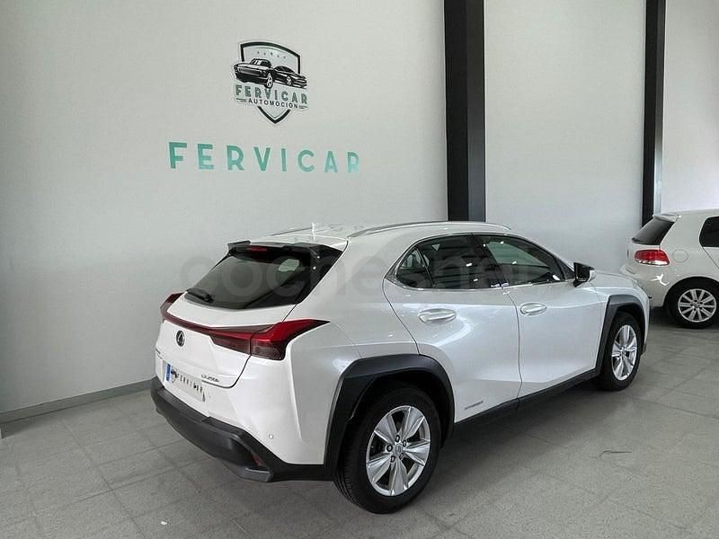 Usado Lexus UX Business Edition 184 CV (135 kW) 2021 Blanco SUV