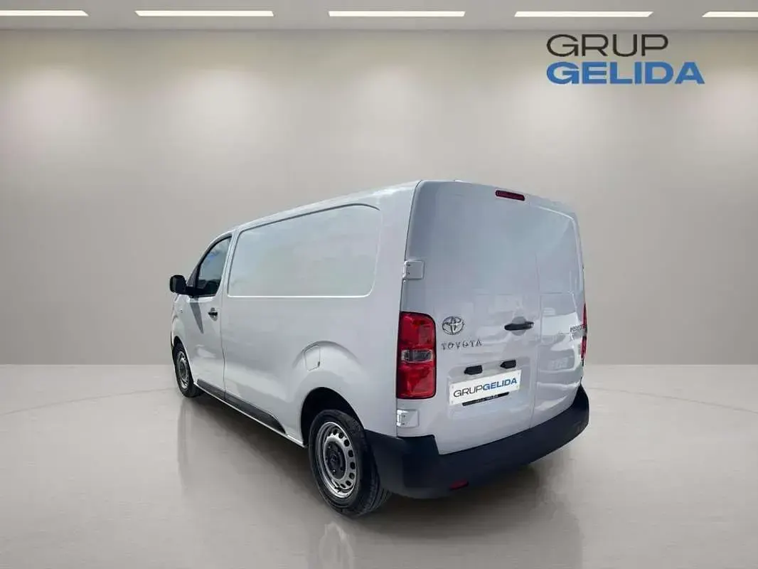 Usado Toyota Proace 102 CV (75 kW) 2020 Blanco Monovolumen