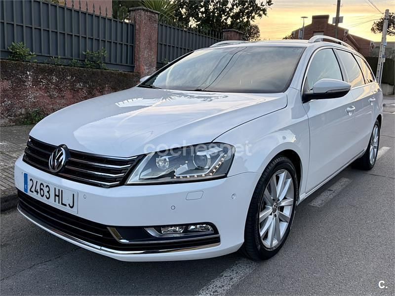 Usado VW Passat Highline 160 CV (117 kW) 2012 Blanco Familiar