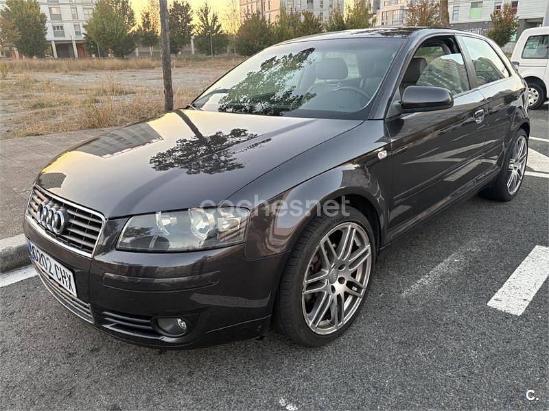 Negro Usado 2003 Audi A3 Ambition Berlina | 5500 € (Un poco caro) - Imagen 1/4