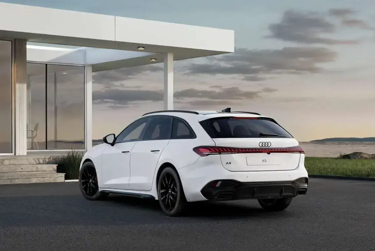 Nuevo Audi A5 Ambiente 204 CV (150 kW) 2026 Blanco Familiar