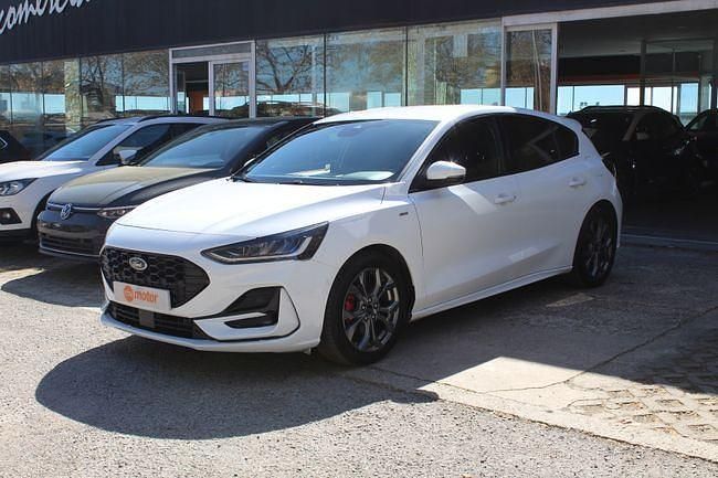 Usado Ford Focus ST-Line 125 CV (91 kW) 2023 Blanco Berlina