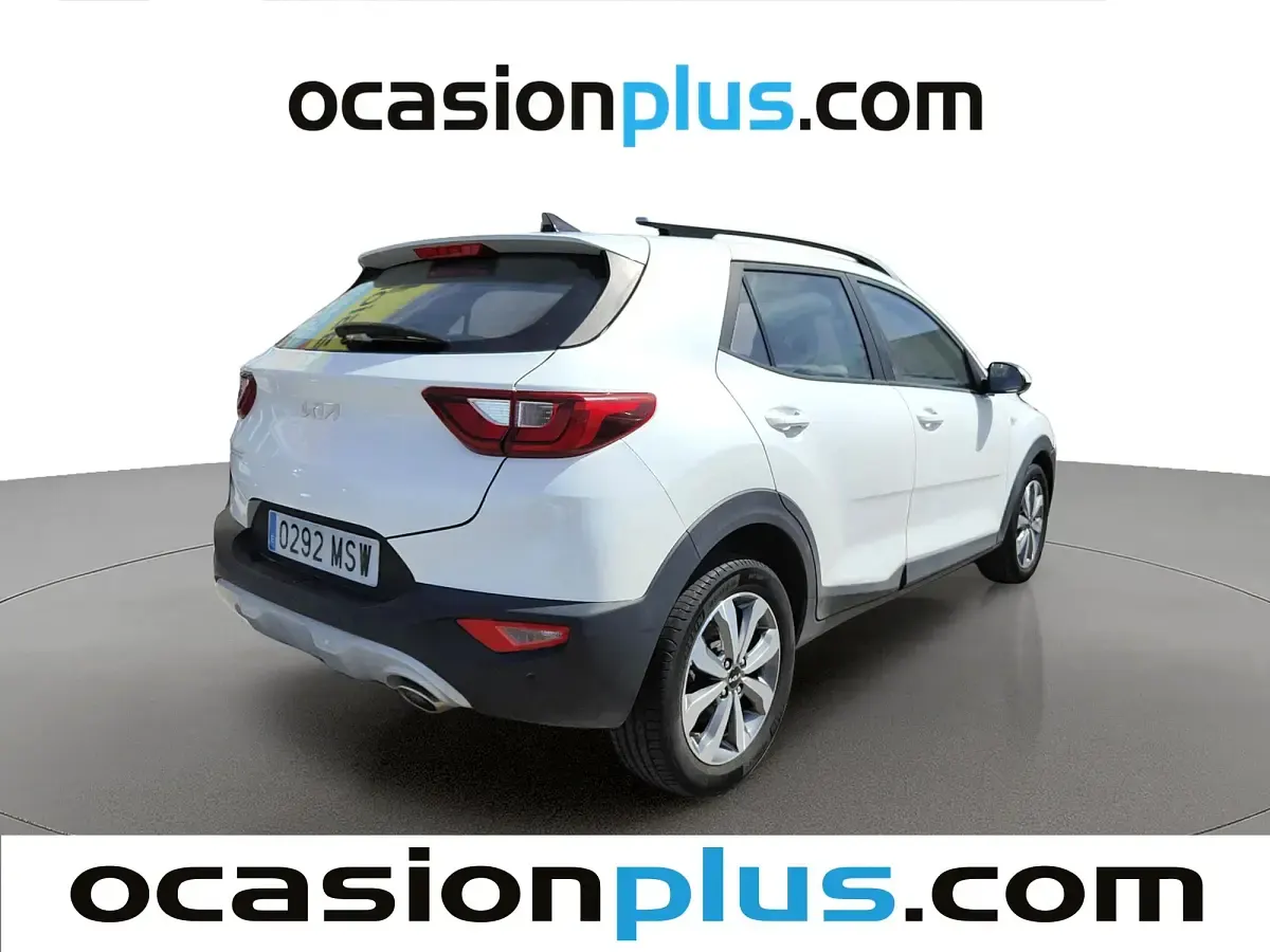 Usado Kia Stonic 101 CV (74 kW) 2024 Blanco SUV