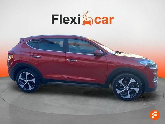Usado Hyundai Tucson 136 CV (100 kW) 2016 Granate SUV