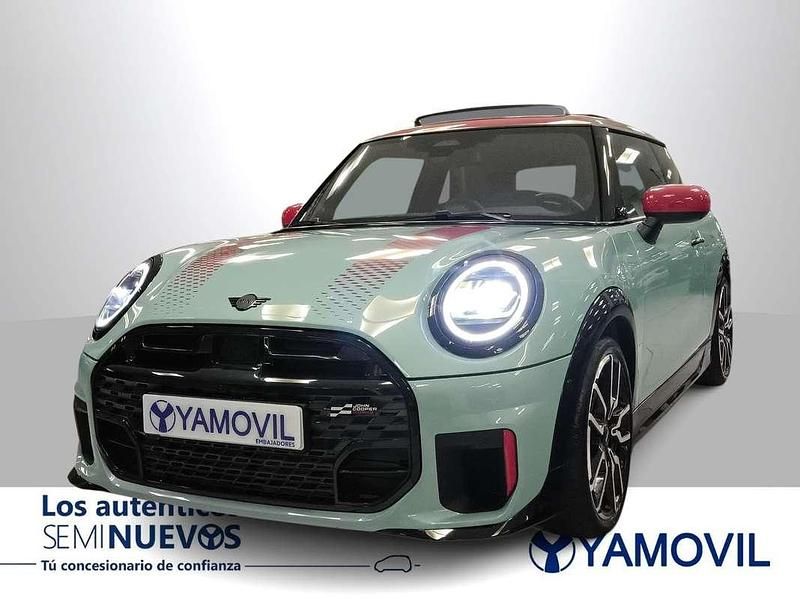Usado Mini John Cooper Works 231 CV (169 kW) 2025 Verde Utilitario