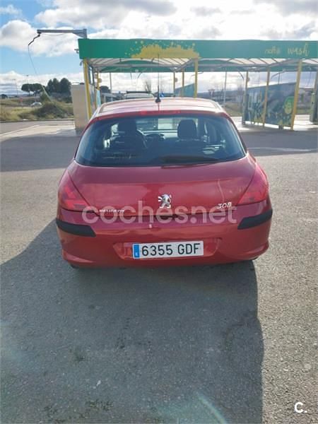 Usado Peugeot 308 SW 90 CV (66 kW) 2008 Rojo Familiar