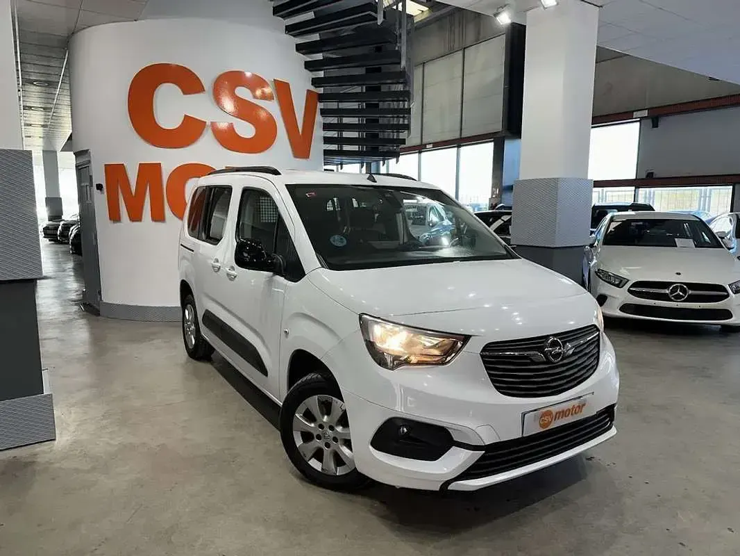 Usado Opel Combo Life Edition+ 102 CV (75 kW) 2023 Monovolumen