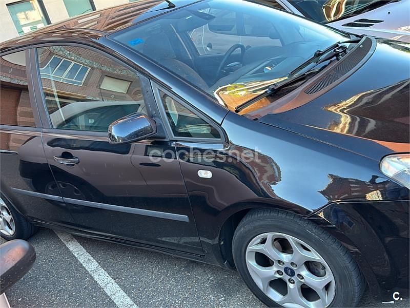 Usado Ford C-MAX Titanium 115 CV (84 kW) 2010 Negro Monovolumen