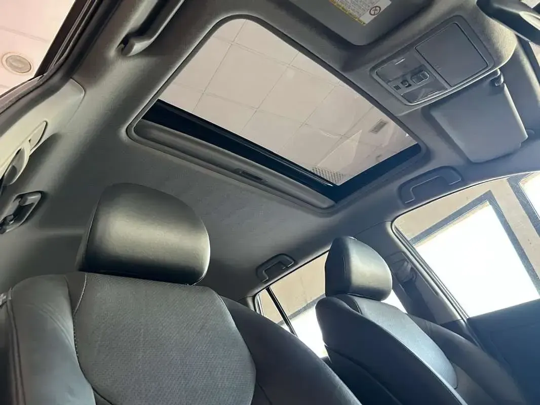 Usado Toyota RAV4 Executive 136 CV (100 kW) 2006 Gris SUV