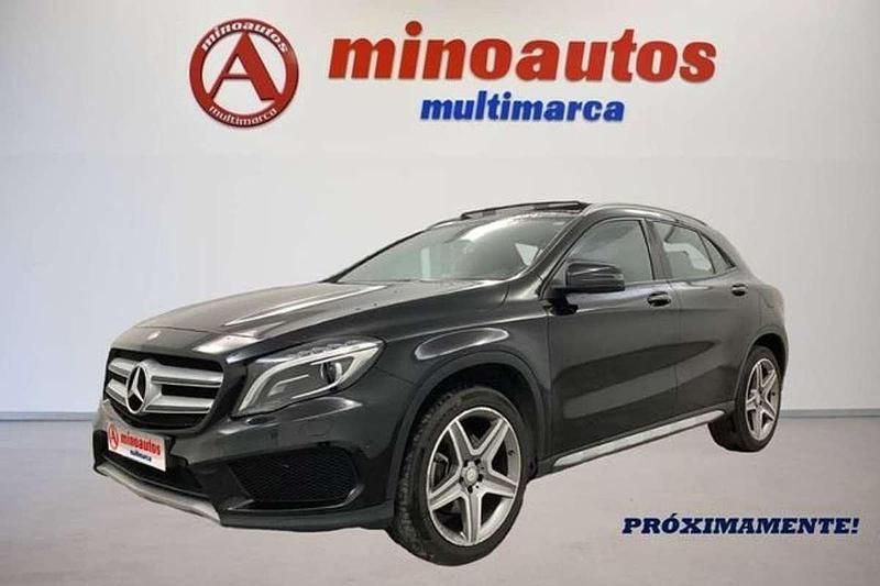 Usado Mercedes GLA220 AMG line 177 CV (130 kW) 2017 Negro SUV