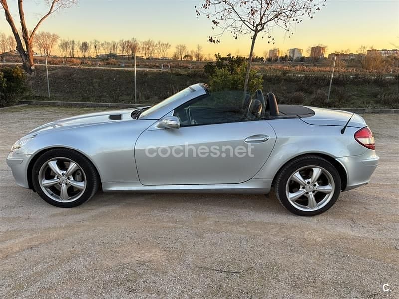 Usado Mercedes SLK350 272 CV (200 kW) 2006 Gris / plata Descapotable