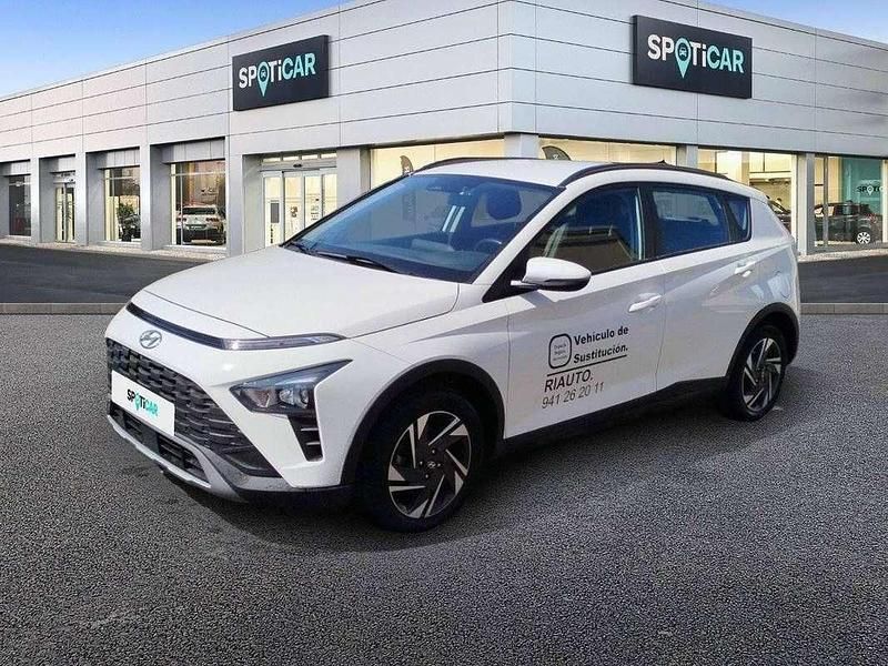 Blanco Usado 2023 Hyundai Bayon SUV | 16.900 € (Un poco caro) - Imagen 1/4