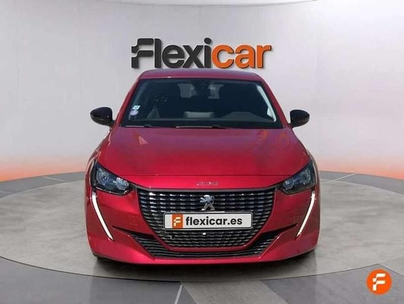 Usado Peugeot 208 Active 75 CV (55 kW) 2022 Rojo Utilitario