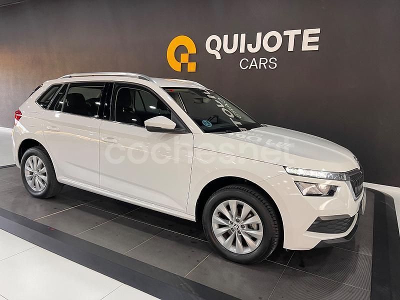 Usado Skoda Kamiq Sport 116 CV (85 kW) 2021 Blanco SUV