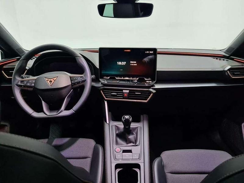 Usado Cupra Leon 150 CV (110 kW) 2024 Gris Utilitario