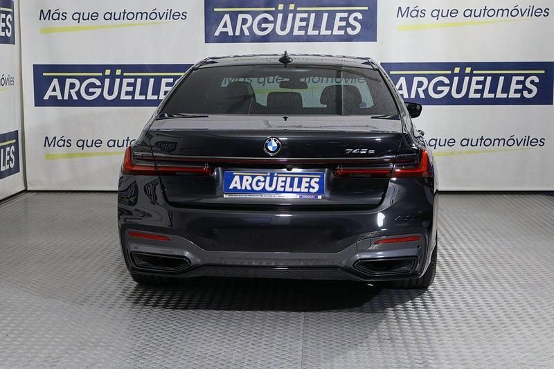 Usado BMW 745e M Sport 394 CV (289 kW) 2022 Negro Berlina