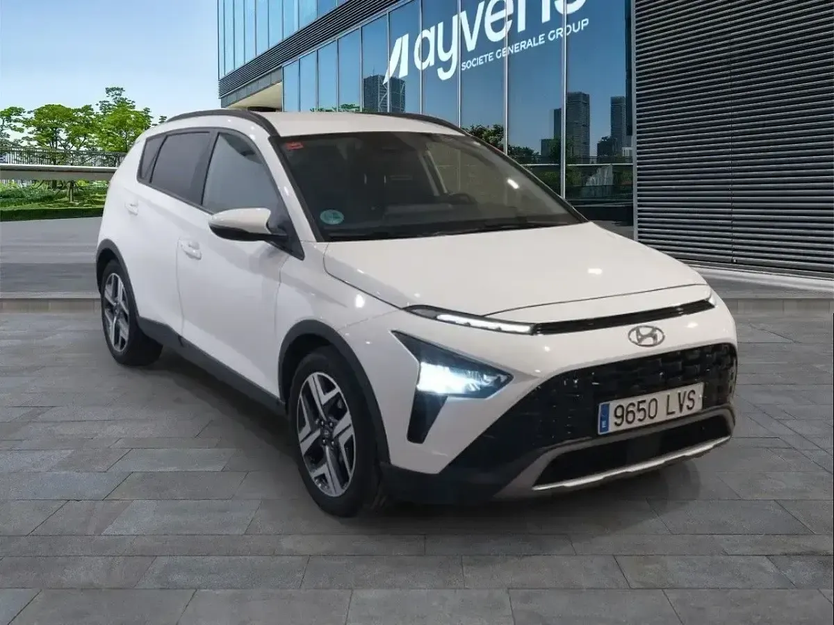 Begagnad Hyundai Bayon 100 HK (73 kW) 2021 Vit SUV