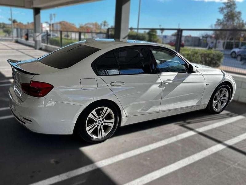 Używany BMW 320 190 KM (139 kW) 2017 Biały Sedan/Limuzyna