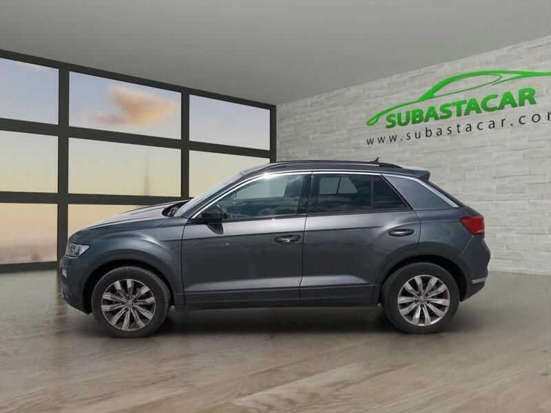 Gris metalizado Usado 2021 VW T-Roc Advance SUV | 18.850 € (Precio justo) - Imagen 1/4