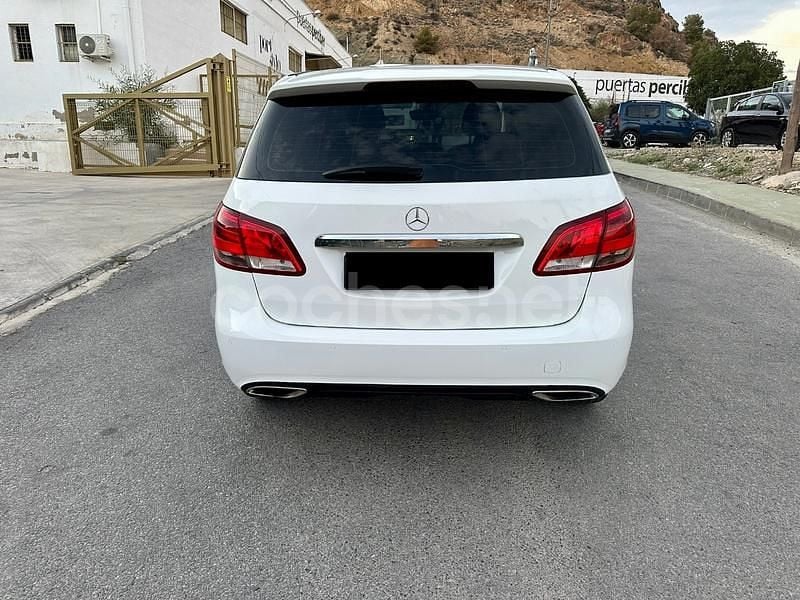 Usado Mercedes B220 170 CV (125 kW) 2020 Blanco Utilitario