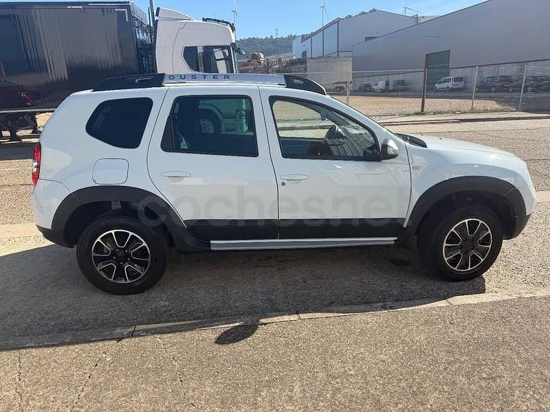 Usado Dacia Duster 109 CV (80 kW) 2016 Blanco SUV
