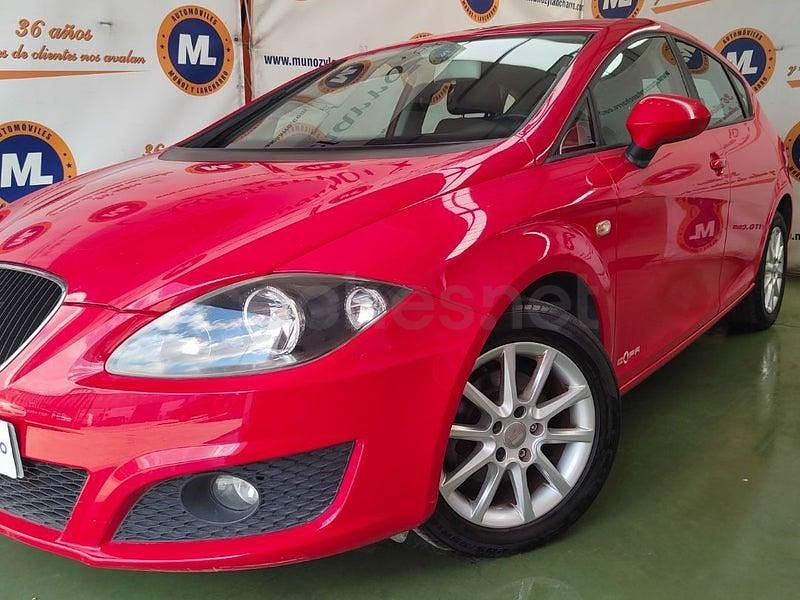 Usado Seat Leon Copa 90 CV (66 kW) 2012 Rojo Berlina
