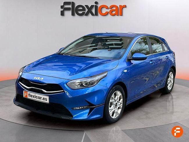 Usado Kia Ceed 100 CV (73 kW) 2022 Azul Utilitario