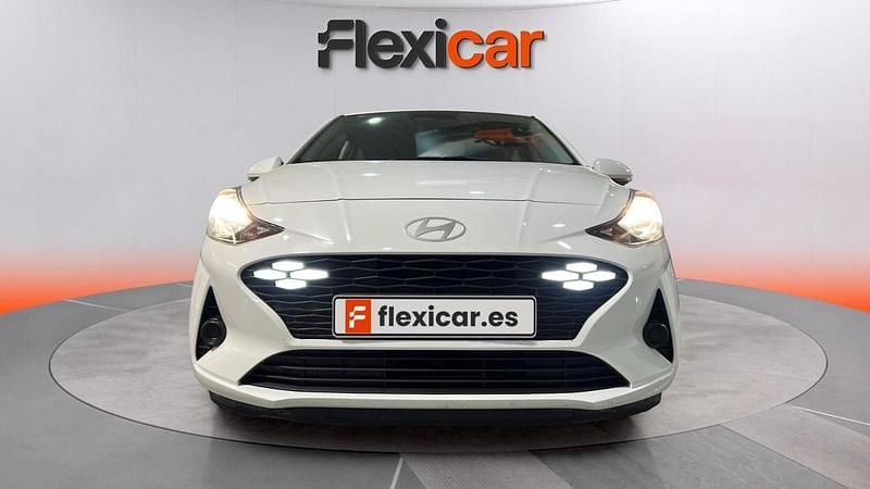 Usado Hyundai i10 67 CV (49 kW) 2023 Blanco Utilitario