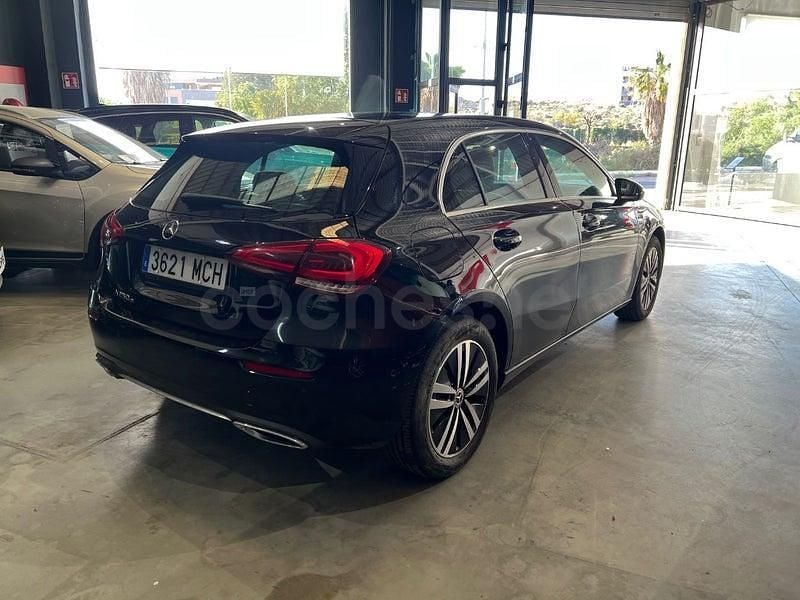 Usado Mercedes A250 218 CV (160 kW) 2022 Negro Berlina